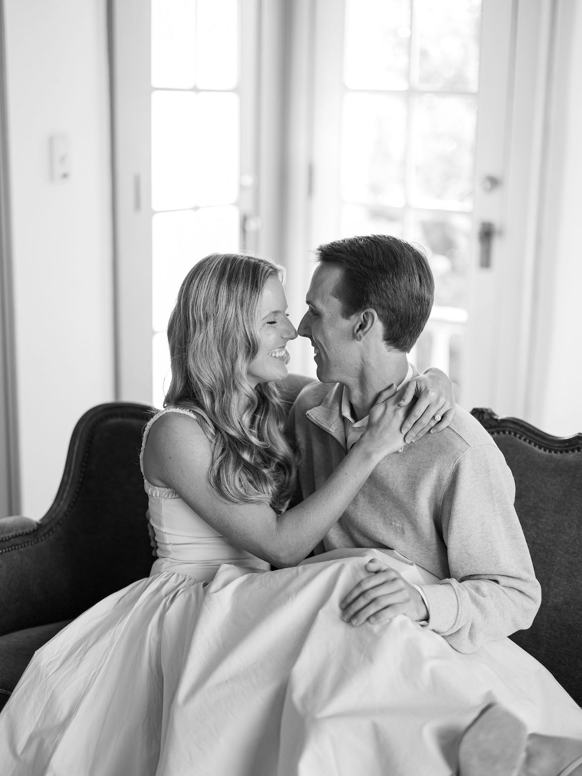 Laguna Gloria Engagement Session in Sunshine