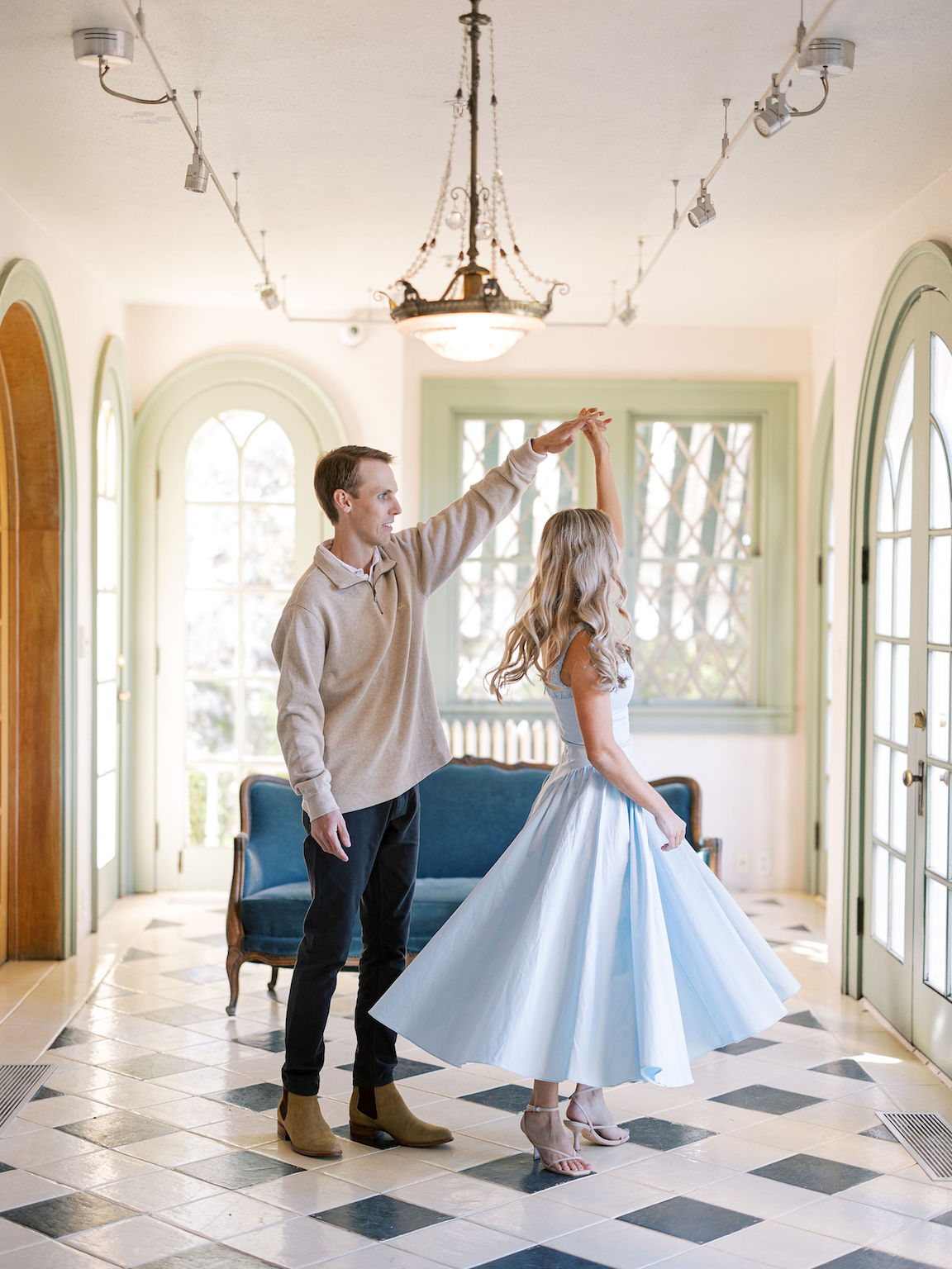 Laguna Gloria Engagement Session in Sunshine