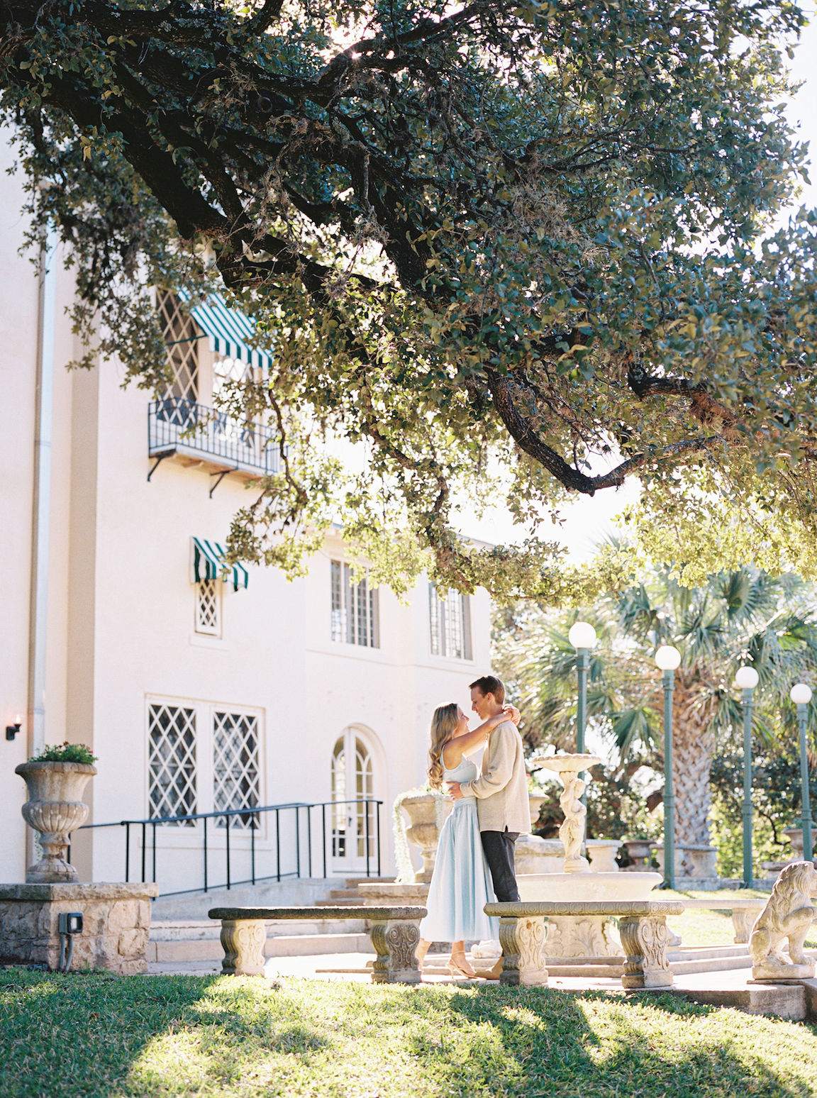 Laguna Gloria Engagement Session in Sunshine