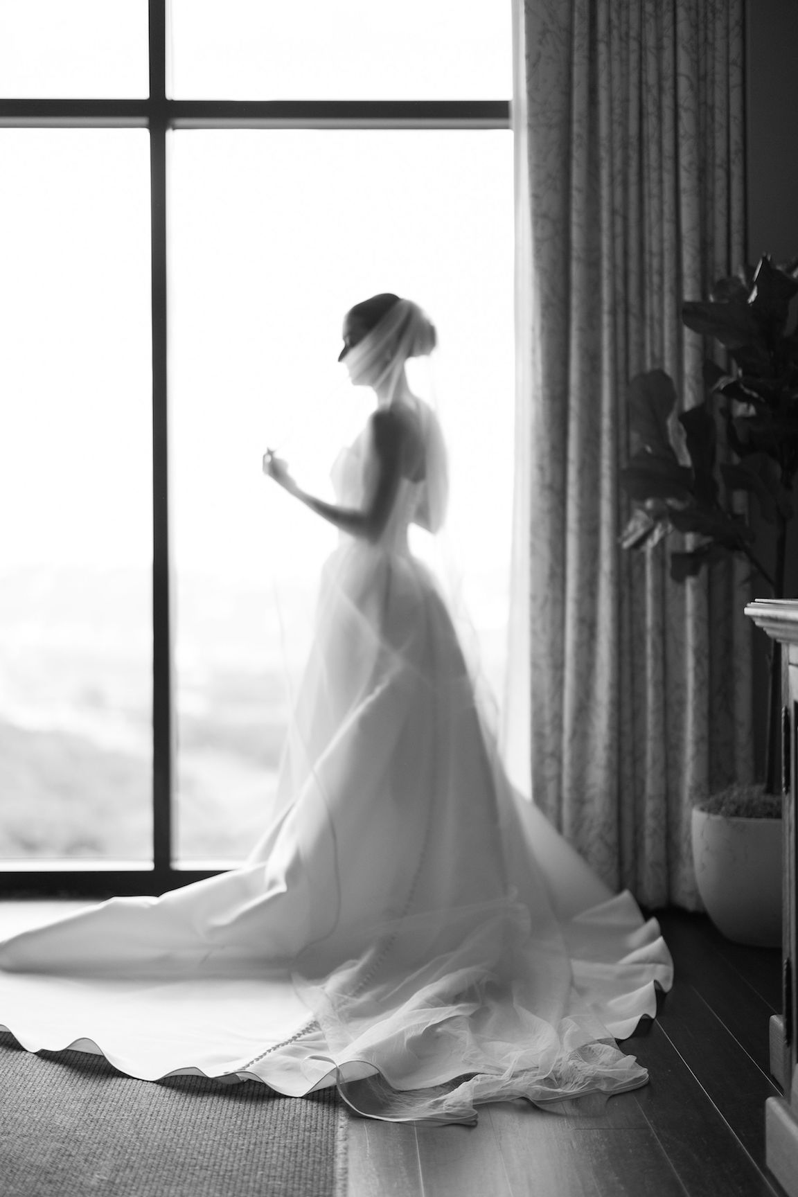 Omni Barton Creek Wedding bride getting ready