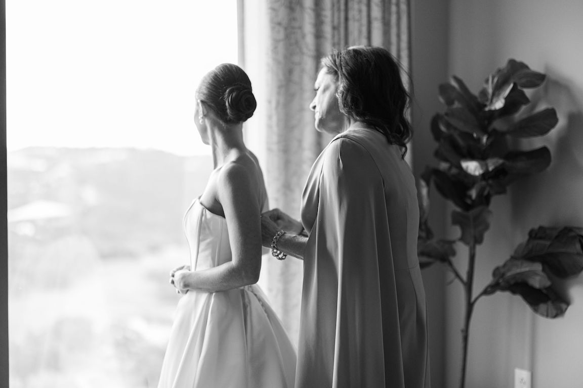 Omni Barton Creek Wedding bride getting ready
