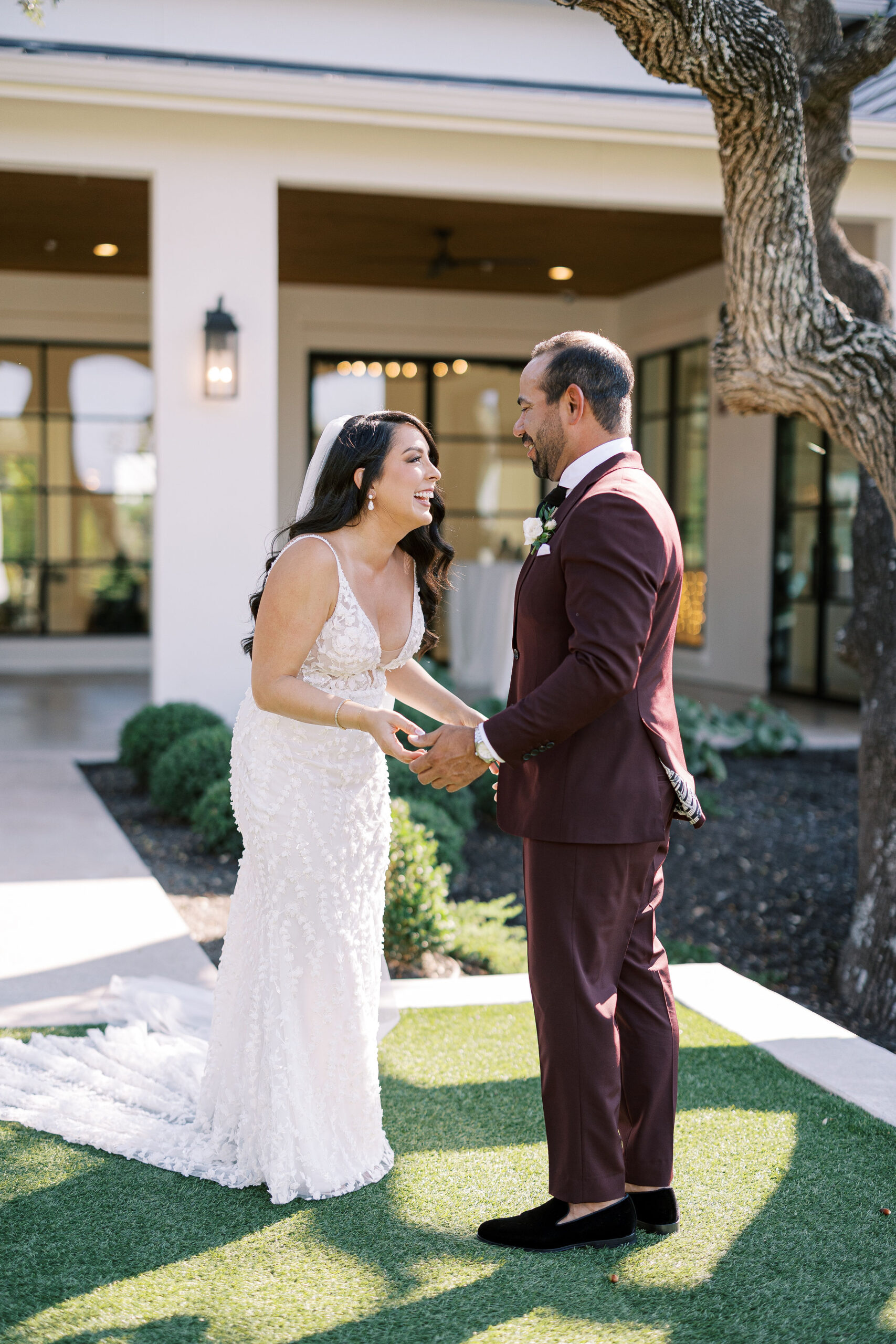 The Arlo wedding bride and groom