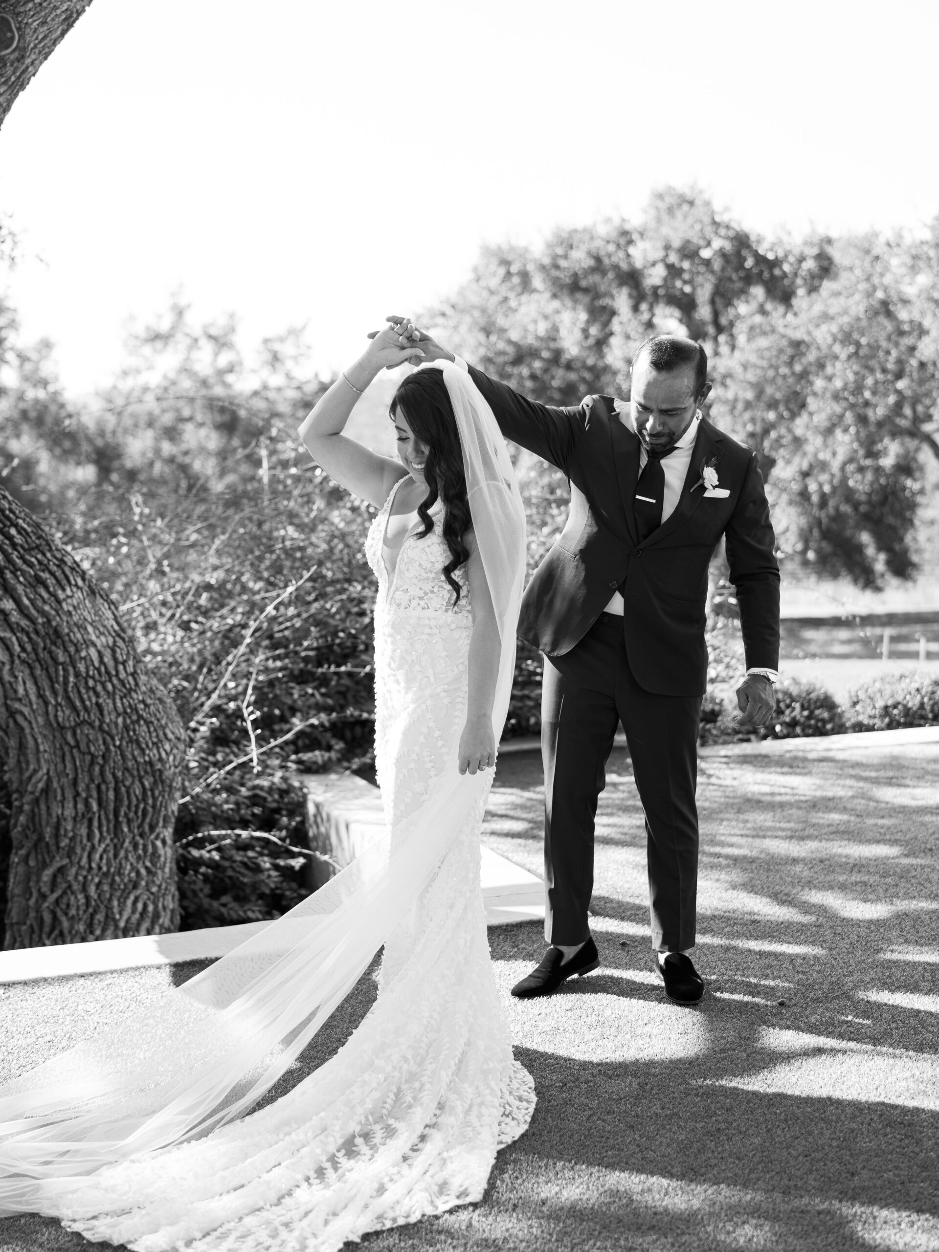 The Arlo wedding bride and groom
