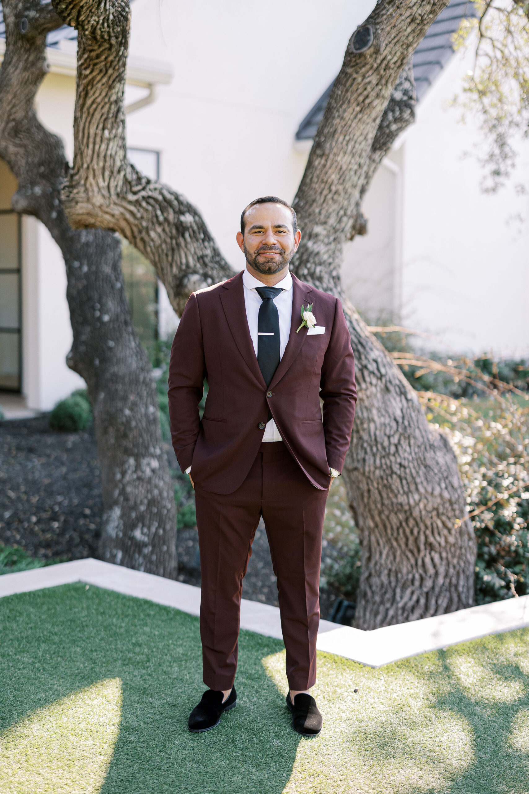 The Arlo wedding groom portraits