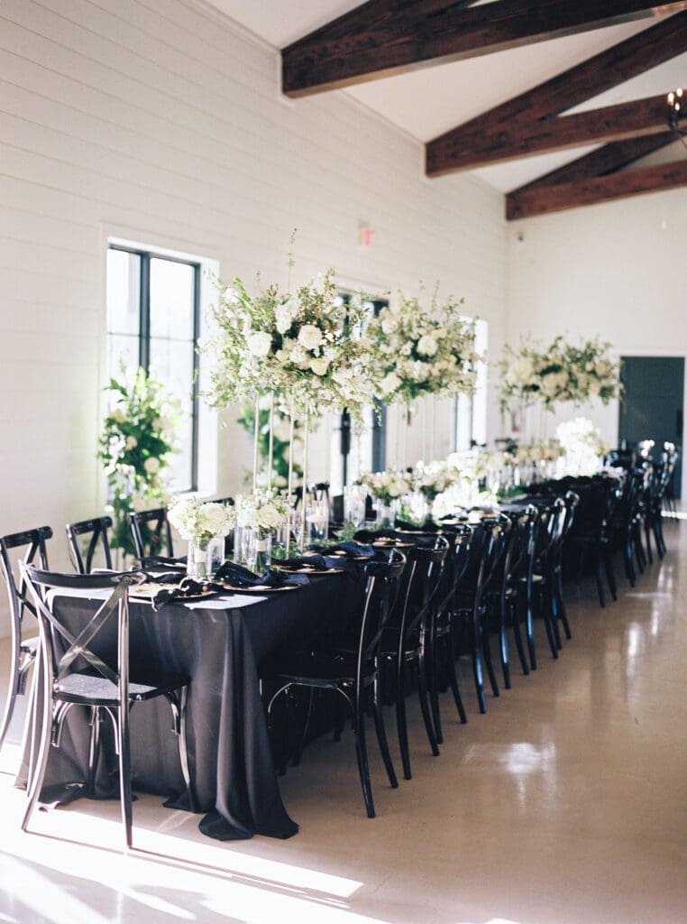 Elegant ranch wedding with refined black and white décor