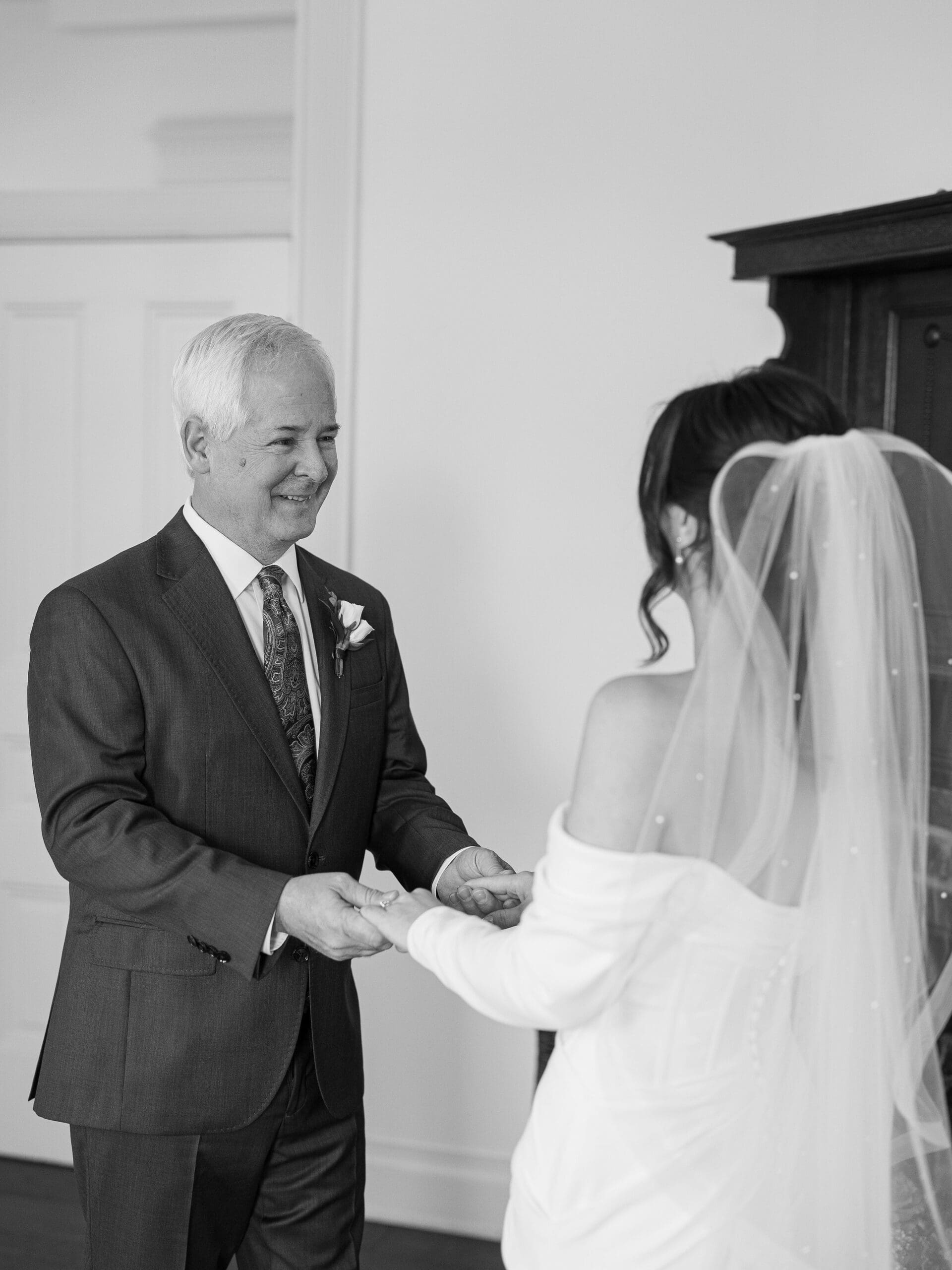Romantic Austin wedding photography by Diana Brewer at The Grand Lady