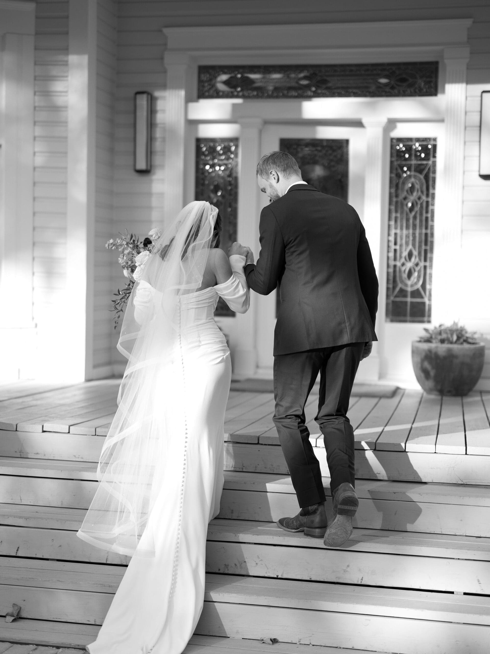 Emotional Austin wedding ceremony at The Grand Lady venue