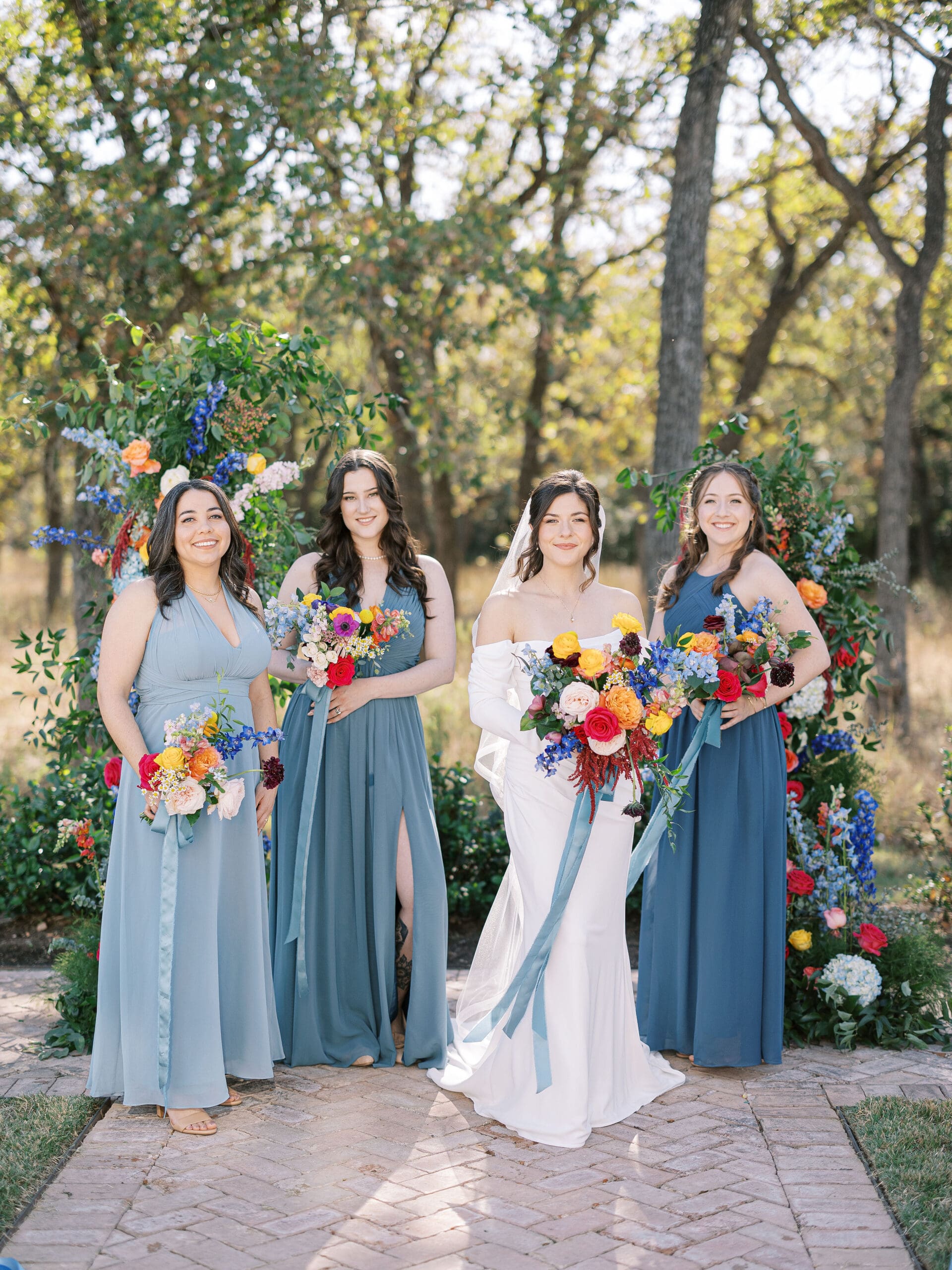 Outdoor Texas Hill Country wedding at The Grand Lady